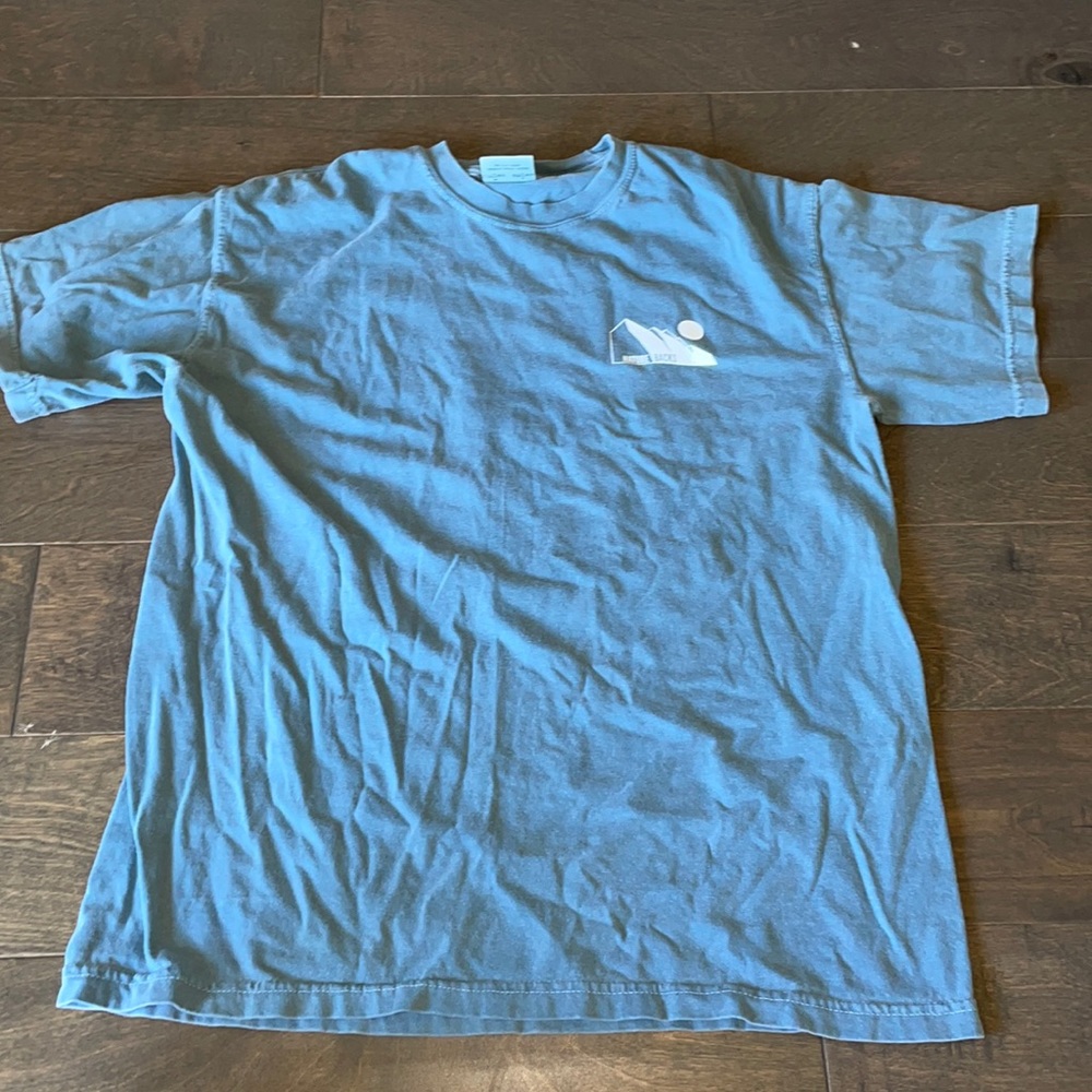 Nature Backs blue graphic tee